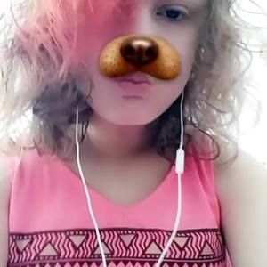 Meet your Posher, Fatima